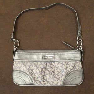 Y2K Tommy Hilfiger purse